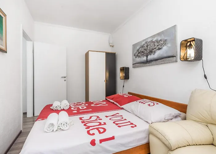 Apartment Gorgeous In